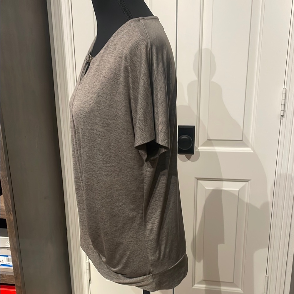 JM Collection Brown Blouse with Chain Accent (C) - Picture 3 of 5